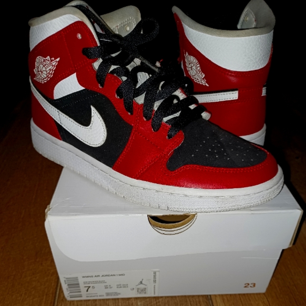 Nike
